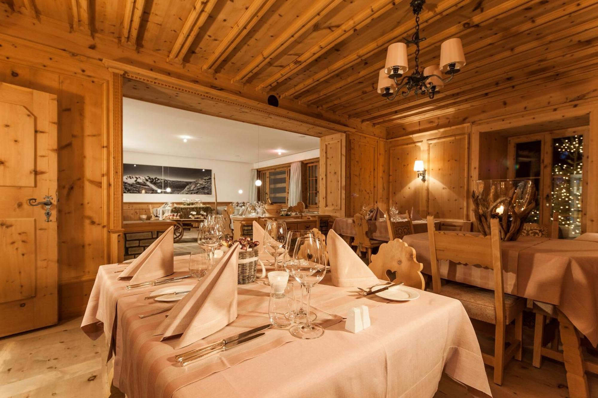 Relais & Chateaux In Lain Hotel Cadonau Brail المظهر الخارجي الصورة