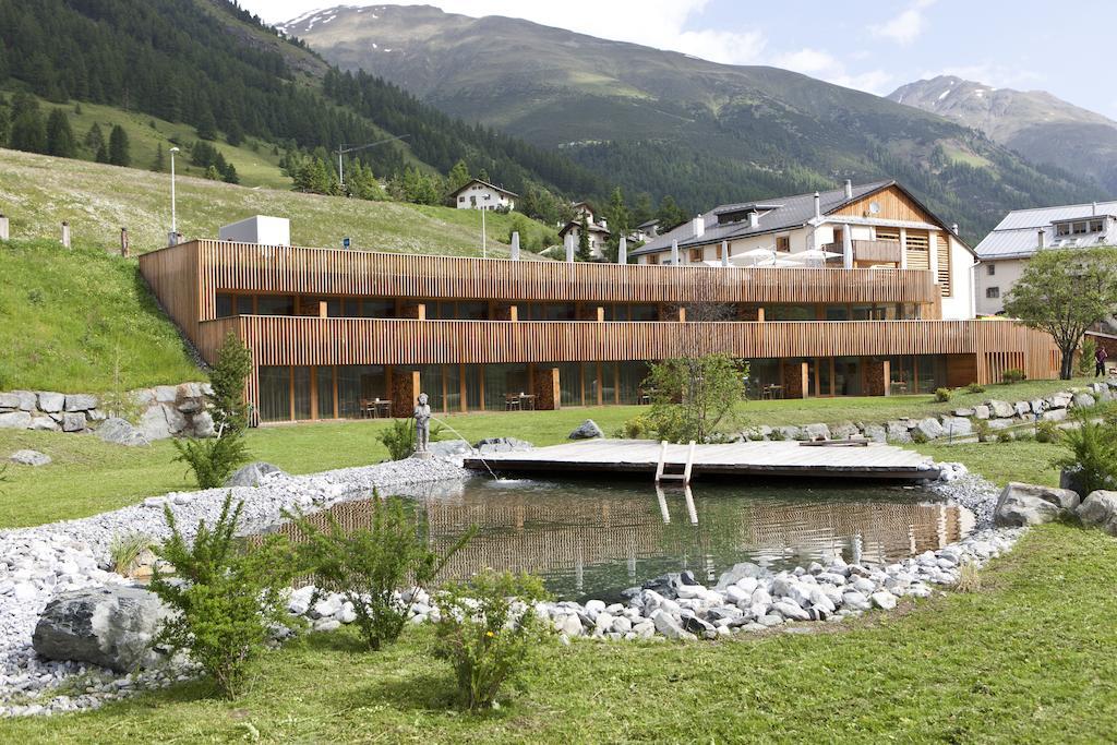 Relais & Chateaux In Lain Hotel Cadonau Brail المظهر الخارجي الصورة